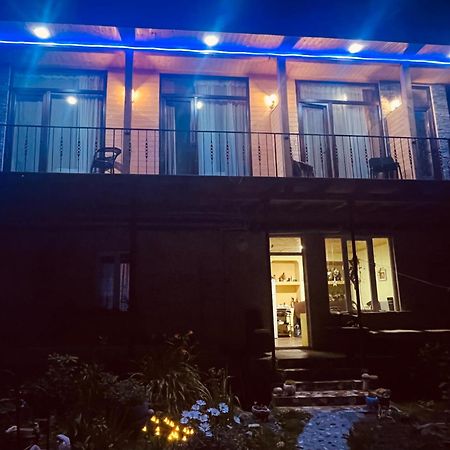 Sunny Guesthouse Kazbegi Kültér fotó