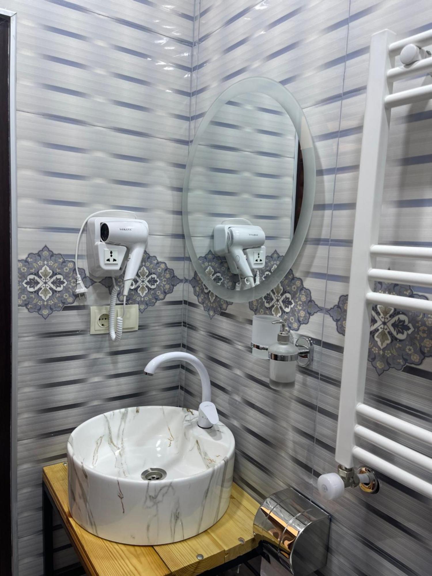 Sunny Guesthouse Kazbegi Kültér fotó