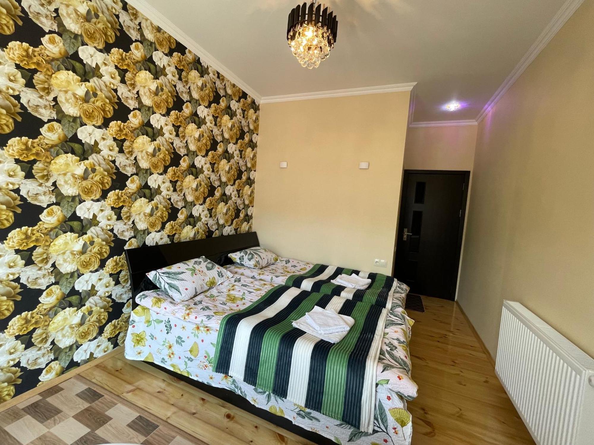 Sunny Guesthouse Kazbegi Kültér fotó