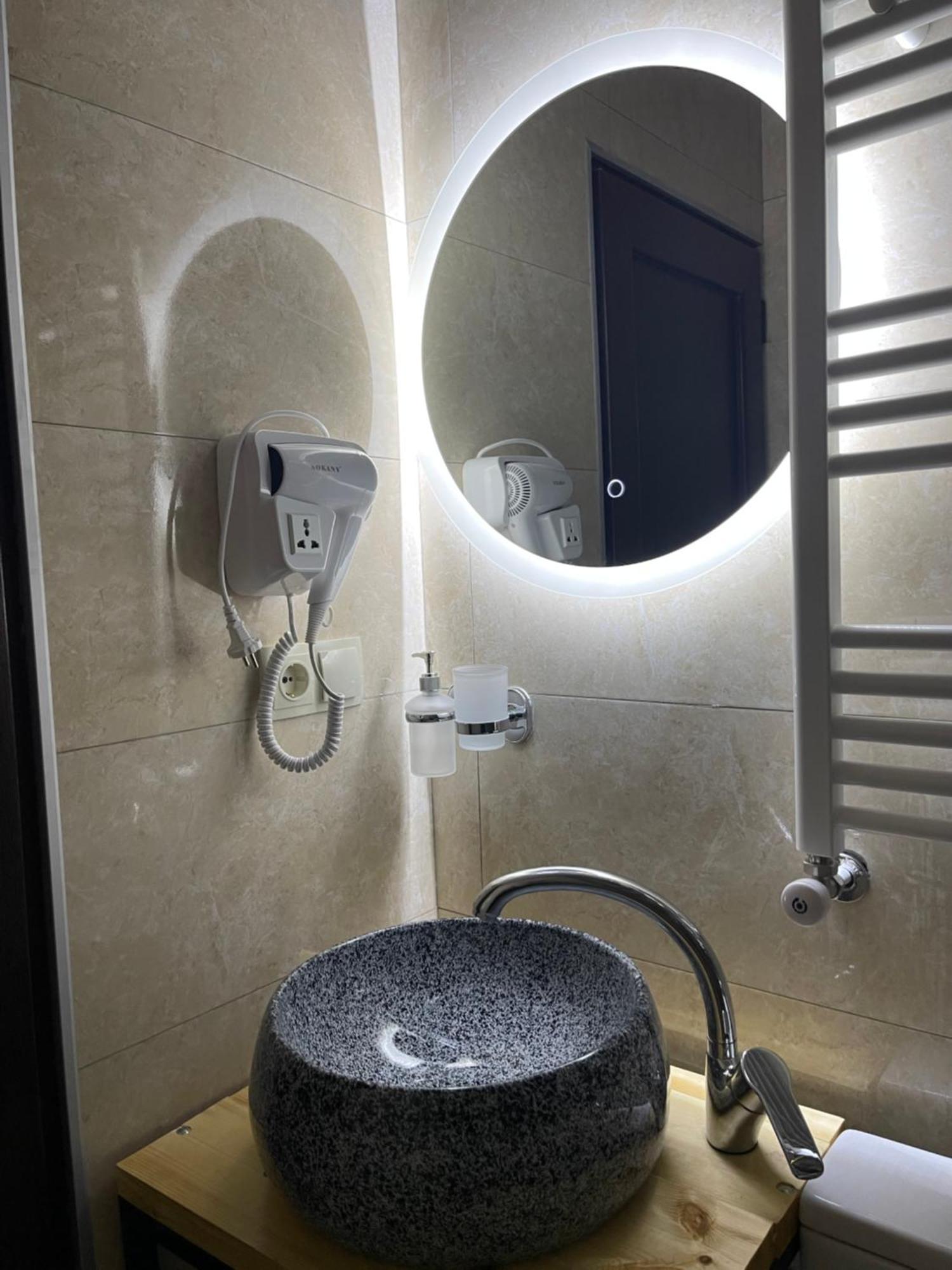 Sunny Guesthouse Kazbegi Kültér fotó